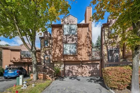 19 Heritage Way, Rockaway, NJ 07866