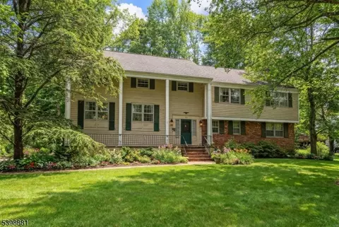 14 Skylark Rd, Springfield, NJ 07081