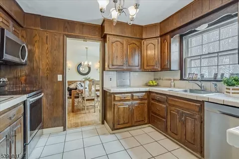 14 Skylark Rd, Springfield, NJ 07081 photo 7