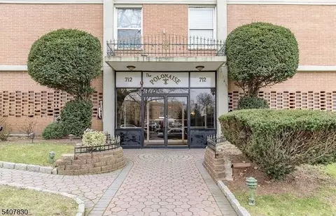 704-712 N Broad St 6d #D, Elizabeth, NJ 07208