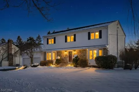 2 Mettle Ln, Wharton, NJ 07885