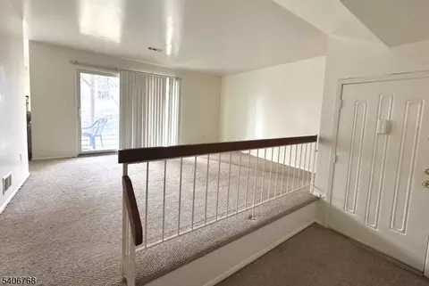 409 Spruce Hills Dr #409, Glen Gardner, NJ 08826