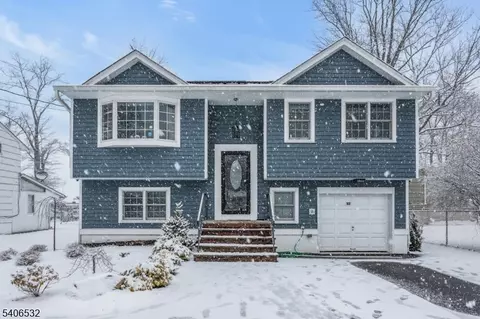 32 Kline Blvd, Woodbridge Twp, NJ 07067