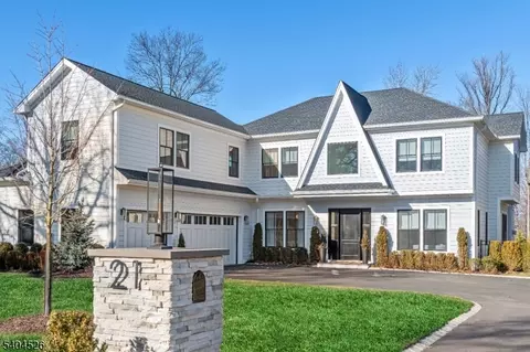 21 Harvey Dr, Short Hills, NJ 07078