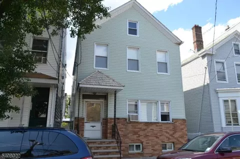 22 Marne St, Newark, NJ 07105