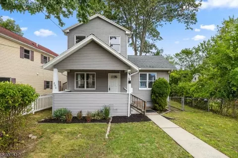 250 Woodcliff Ave, Little Falls Twp, NJ 07424