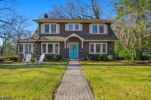 423 Essex Ave, Boonton, NJ 07005