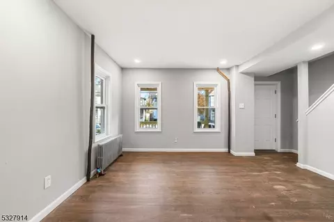 Living - 320 Lee Pl, Plainfield, NJ 07063 photo 1 of 1
