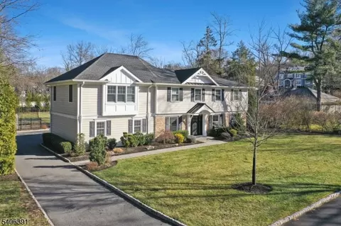 9 Westview Rd, Short Hills, NJ 07078