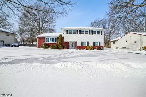 14 Crescent Dr, Parsippany, NJ 07054