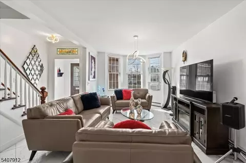 1708 46th St, North Bergen, NJ 07047