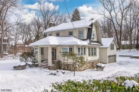 63 Crane Rd, Mountain Lakes, NJ 07046