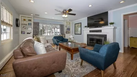 174 Hillcrest Dr, Wayne, NJ 07470 photo 4