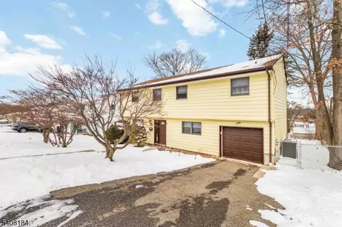 515 Herrick Dr, Dover, NJ 07801 photo 3