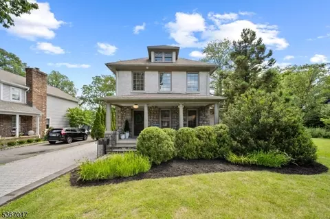 30 Highwood Ave, Glen Rock, NJ 07452