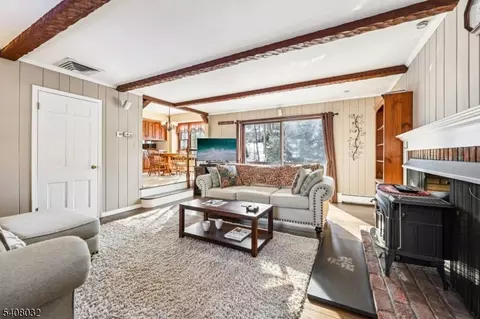 418 Pines Lake Dr, Wayne, NJ 07470 photo 11