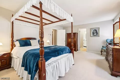 418 Pines Lake Dr, Wayne, NJ 07470 photo 21