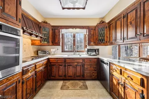418 Pines Lake Dr, Wayne, NJ 07470 photo 16