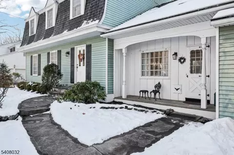 418 Pines Lake Dr, Wayne, NJ 07470 photo 4