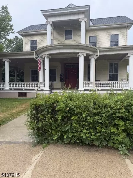 137 Belvidere Ave, Washington, NJ 07882