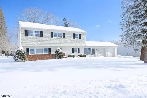 5 Hopping Ln, Florham Park, NJ 07932