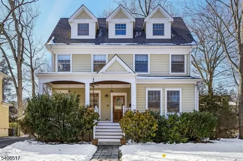 61 Tulip St, Summit, NJ 07901