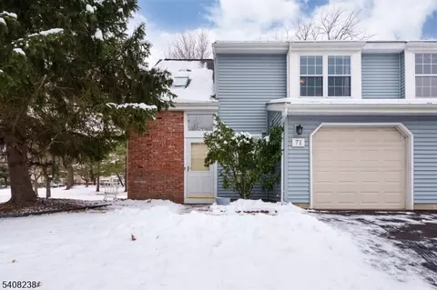 71 Avebury Pl, Somerset, NJ 08873
