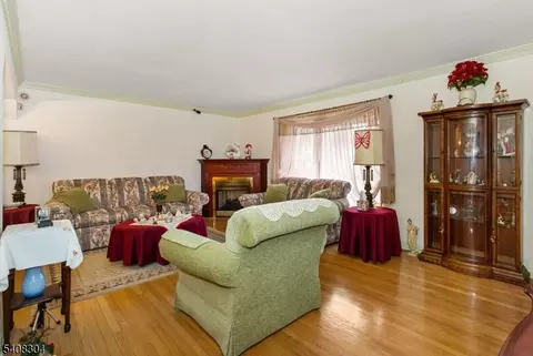 431 Blanchard Ter, Hackensack, NJ 07601 photo 5