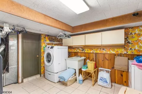 431 Blanchard Ter, Hackensack, NJ 07601 photo 32