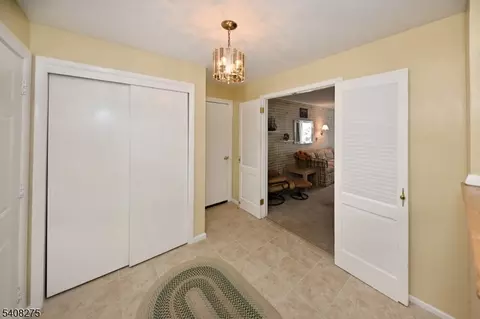 368 Elmwood Dr, Paramus, NJ 07652 photo 25