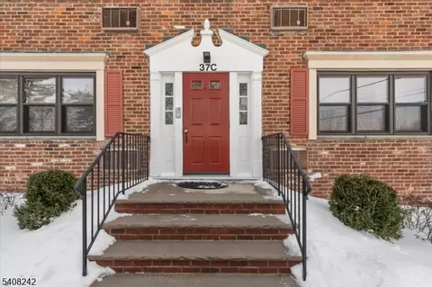 37 C3 Sandra Cir #3, Westfield Town, NJ 07090