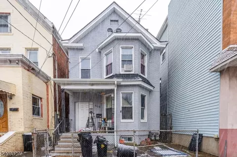 409 E Jersey St, Elizabeth City, NJ 07206
