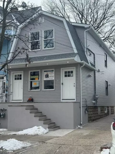 74 W 52nd St, Bayonne, NJ 07002