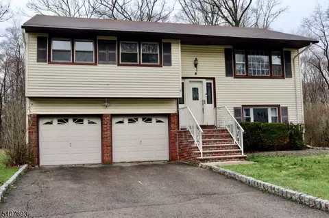 5 Downstream Dr, Flanders, NJ 07836