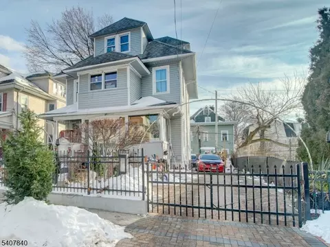 24 White Ter, Newark, NJ 07108
