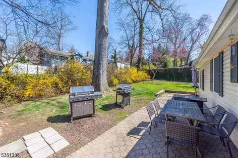 Exterior - 53 Laurel Dr, Wayne, NJ 07470 photo 5 of 6