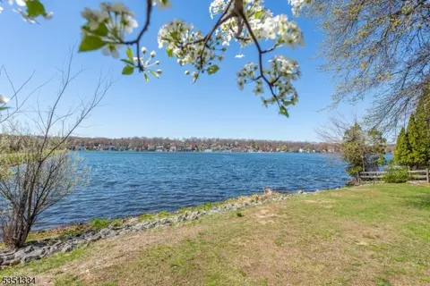 View/Area - 53 Laurel Dr, Wayne, NJ 07470 photo 3 of 3