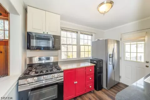 Kitchen - 53 Laurel Dr, Wayne, NJ 07470 photo 2 of 2