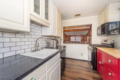 Kitchen - 53 Laurel Dr, Wayne, NJ 07470 photo 1 of 2