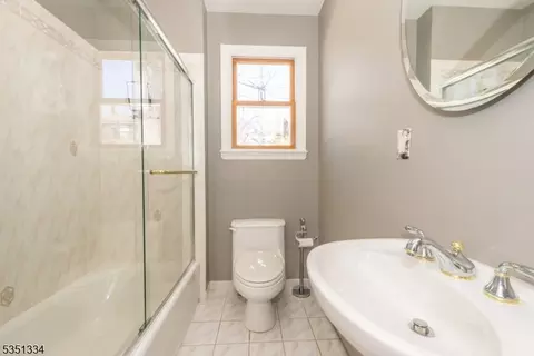 Bath - 53 Laurel Dr, Wayne, NJ 07470 photo 2 of 2
