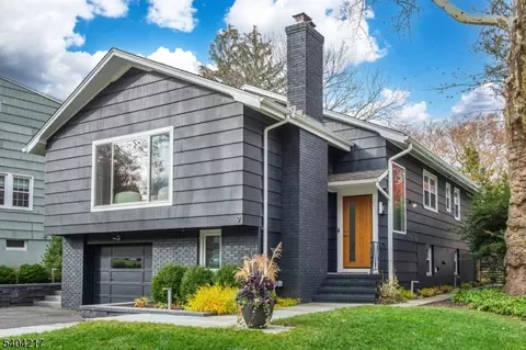 9 Windermere Rd, Montclair, NJ 07043