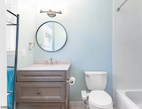Bath - 708 E Front #5, Plainfield, NJ 07062 photo 3 of 4