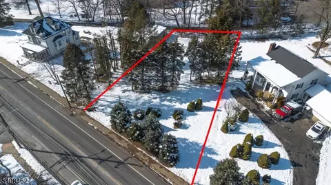 403 High Mountain Rd, North Haledon Boro, NJ 07508