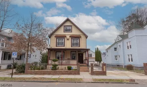 120 Norman St, East Orange, NJ 07017