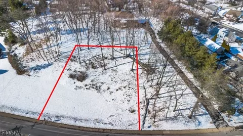 421 High Mountain Rd, North Haledon Boro, NJ 07508