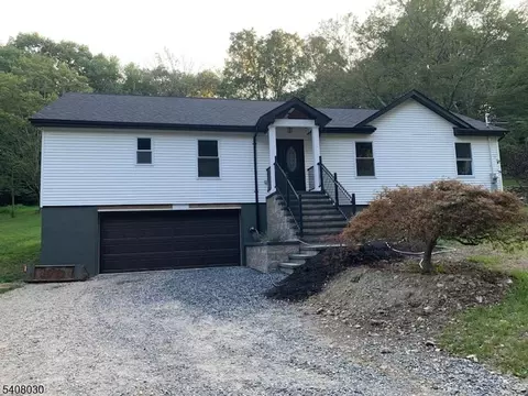 43 Rockport Rd, Wantage, NJ 07461