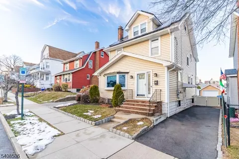 350 Greylock Pkwy, Belleville, NJ 07109