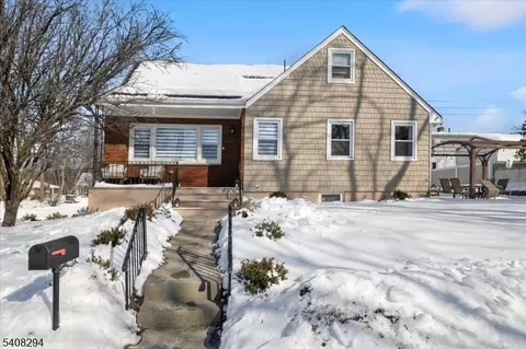 7 Chaplin Ct, Clifton, NJ 07012