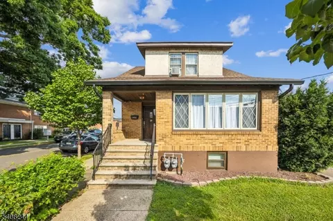 19 Victor St, Lodi, NJ 07644