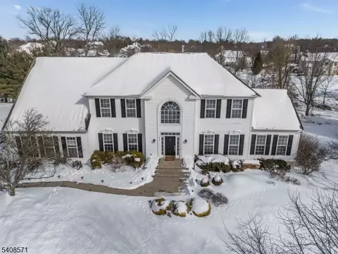 215 Kuhl Rd, Flemington, NJ 08822